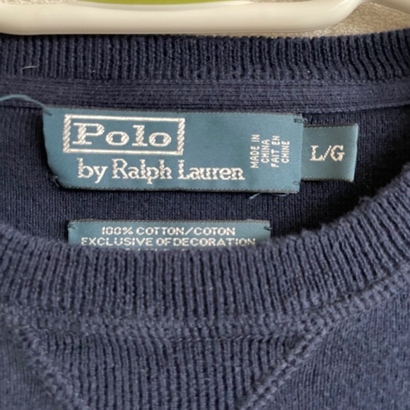 Polo by Ralph Lauren Crewneck Sweatshirt with V-inset. - Picture 5 of 7